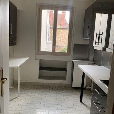 Appartement 3 pièces 1190 €