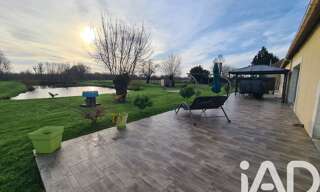 Maison 9 Pièces 213 m² à vendre à Puy-du-Lac (17380)