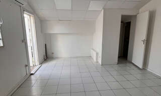 Commerce  35 m² à louer à Les Abymes (97139)