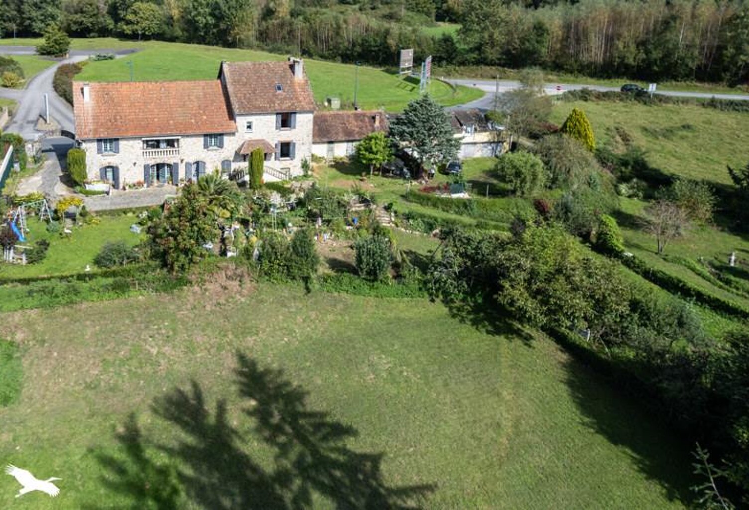 Maison en pierre de 12 pièces principales — photo 1