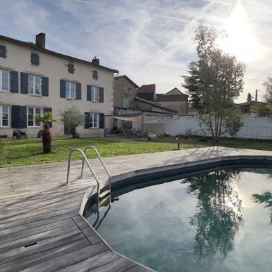 Maison 8 pièces 472500 €