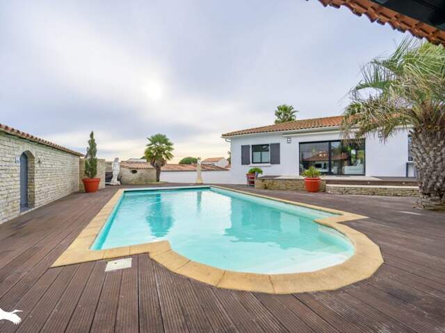 Villa de 6 pièces principales — photo du bien