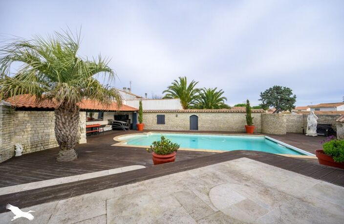 Villa de 6 pièces principales — photo 2