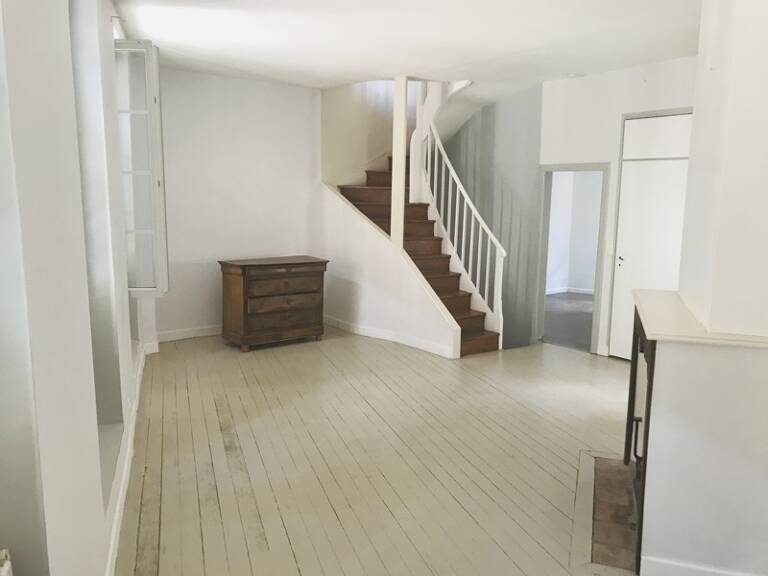 Maison de ville de 3 pièces principales — photo 1