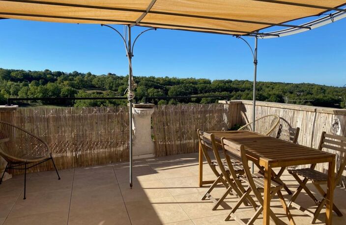 Maison de village meublée T2 avec terrasse - MONTAGNAC-MONTPEZAT — photo 2