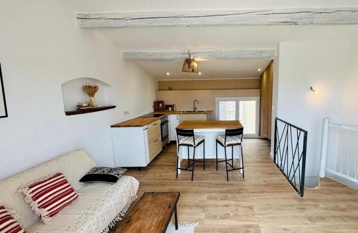 Maison de village meublée T2 avec terrasse - MONTAGNAC-MONTPEZAT — photo 3