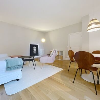 Appartement 2 pièces 2242 €