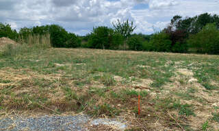 Terrain 1017 m² à construire Montlieu-la-Garde (17210)