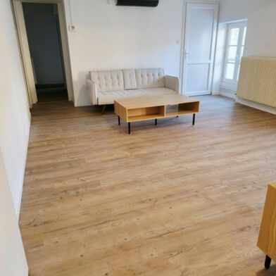 Appartement 3 pièces 730 €