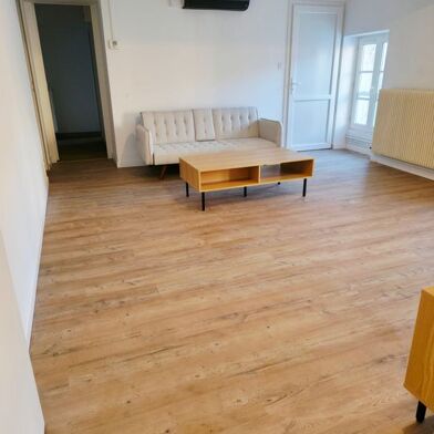 Appartement 3 pièces 730 €