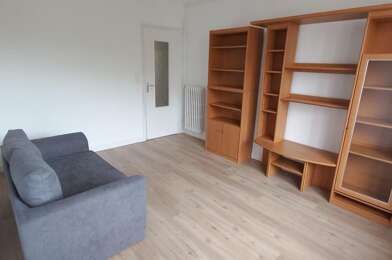 Appartement 3 pièces 860 €