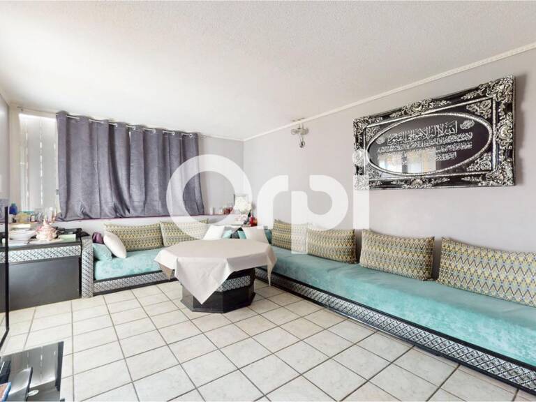 BRON-ESSARTS – 84 m², 4 chambres, loggia plein Sud – Métro et universités — photo 1