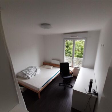 Appartement 1 pièces 700 €