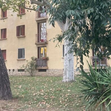 Appartement 3 pièces 1300 €