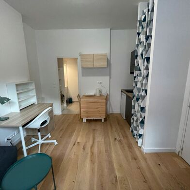 Appartement 1 pièces 660 €