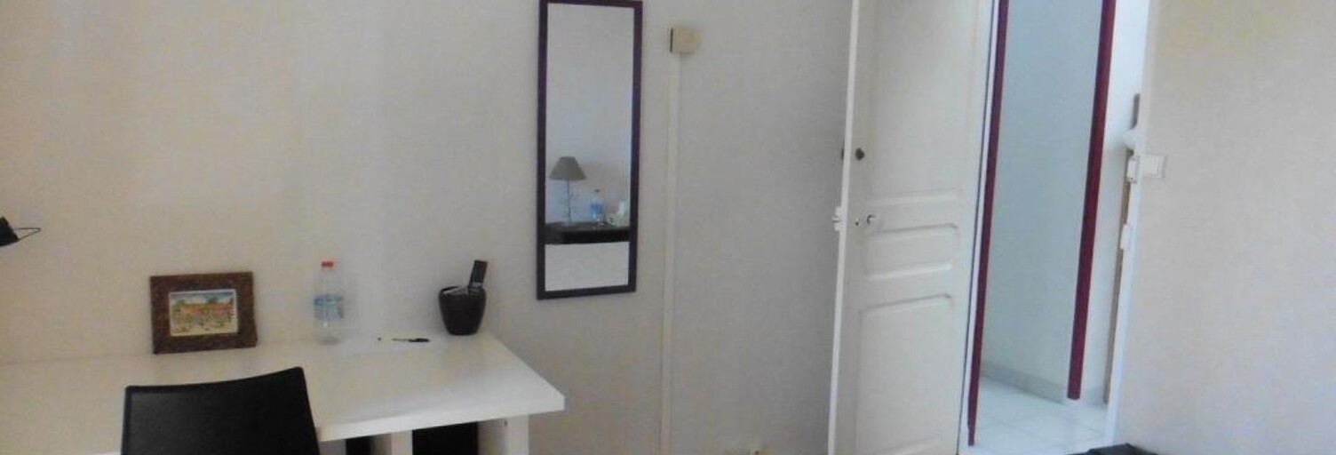 Appartement 1 Pièce 9 m² à louer à Pau (64000)