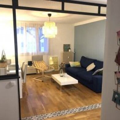 Appartement 3 pièces 540 €