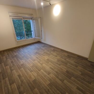 Appartement 2 pièces 1090 €
