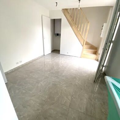 Appartement 2 pièces 900 €