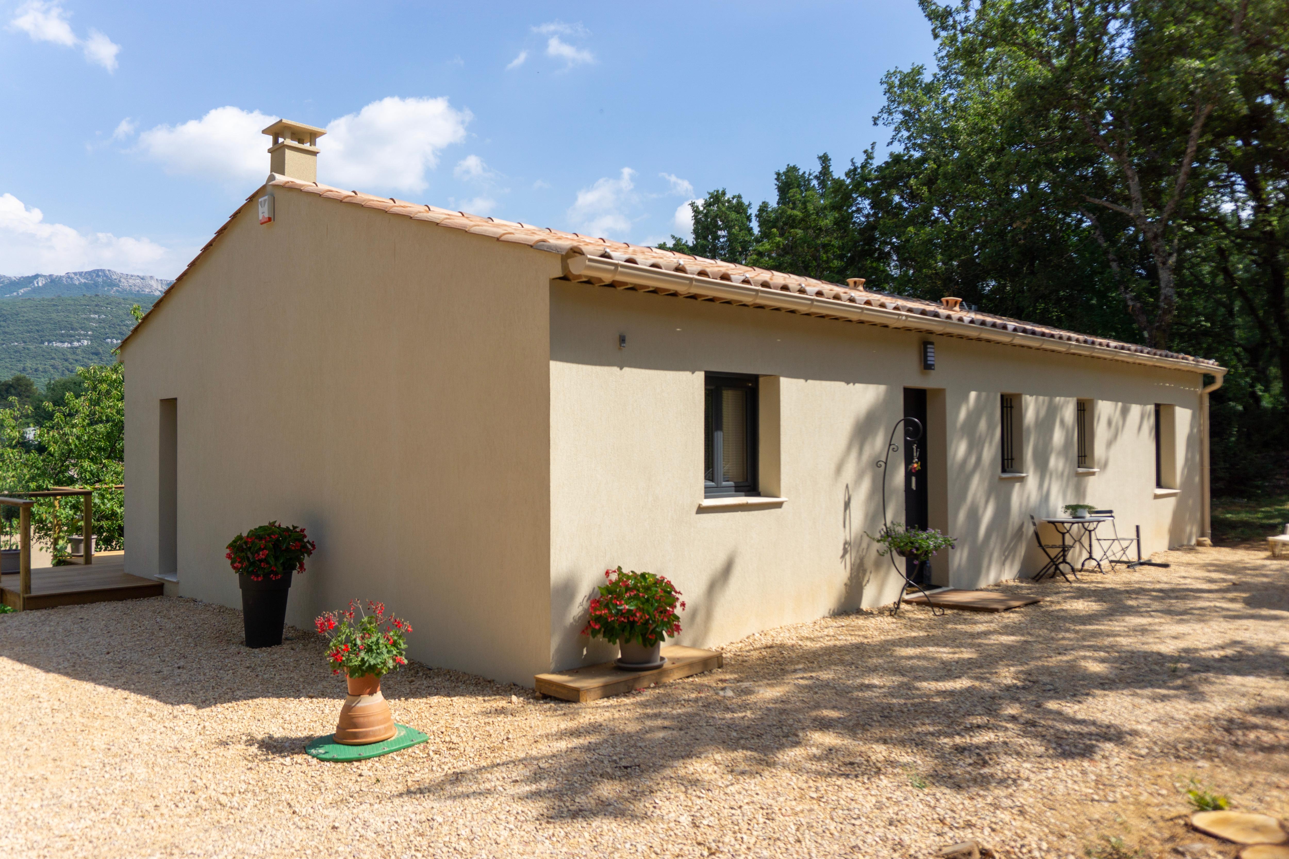 Villa / Maison  T5 à vendre Saint-Maximin-la-Sainte-Baume 83470