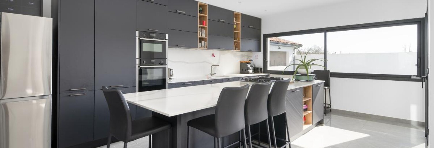 Maison 6 Pièces 229 m² à vendre à Pechbonnieu (31140)