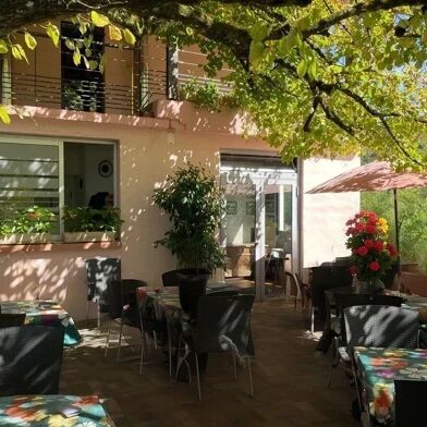 Commerce  215000 €