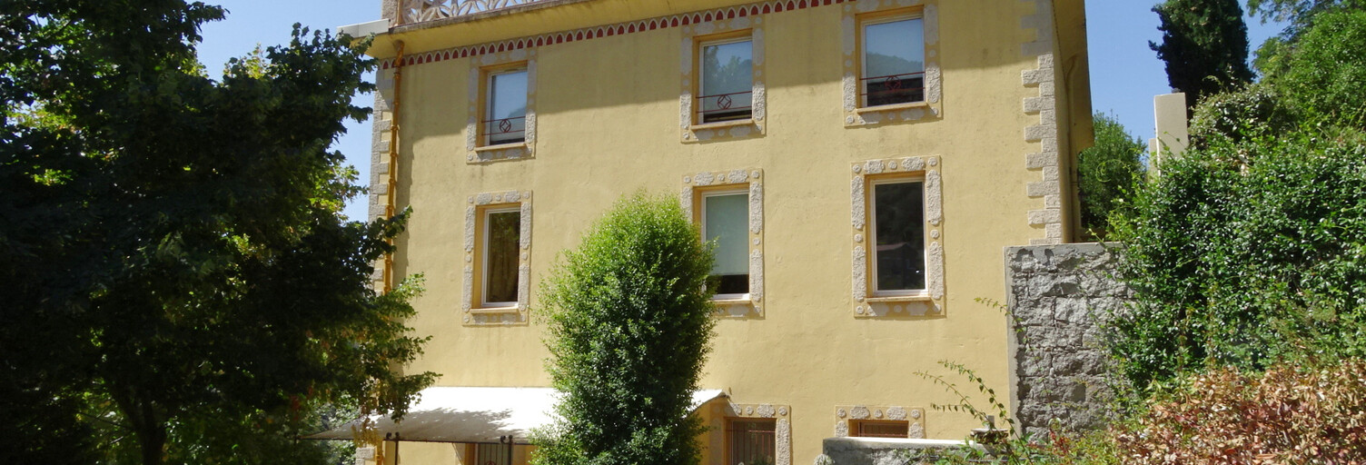 Maison 7 Pièces 407 m² à vendre à Sainte-Lucie-de-Tallano (20112)