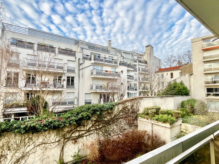 3 pièces avec balcon Simon Bolivar Paris 19 — photo 1