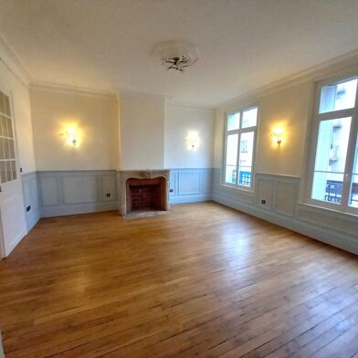 Appartement 4 pièces 1350 €