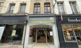 Commerce  90 m² à louer à Saint-Omer (62500)