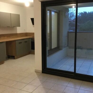 Appartement 2 pièces 890 €