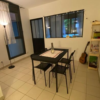 Appartement 1 pièces 900 €