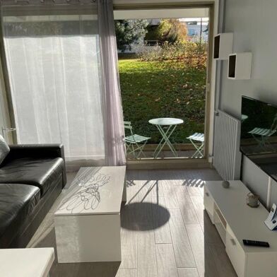 Appartement 1 pièces 990 €