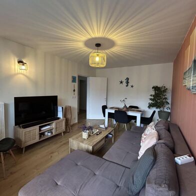 Appartement 5 pièces 1260 €