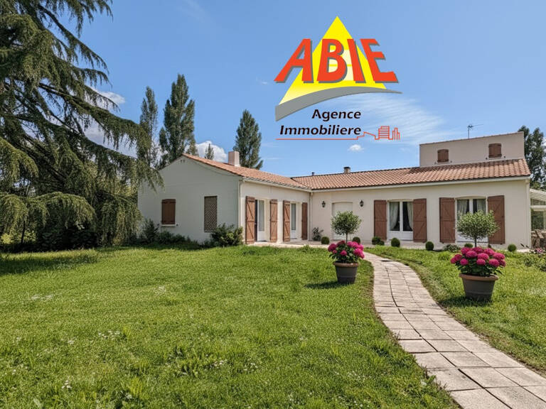Maison familiale de  193 m2 sur  VIX — photo 1