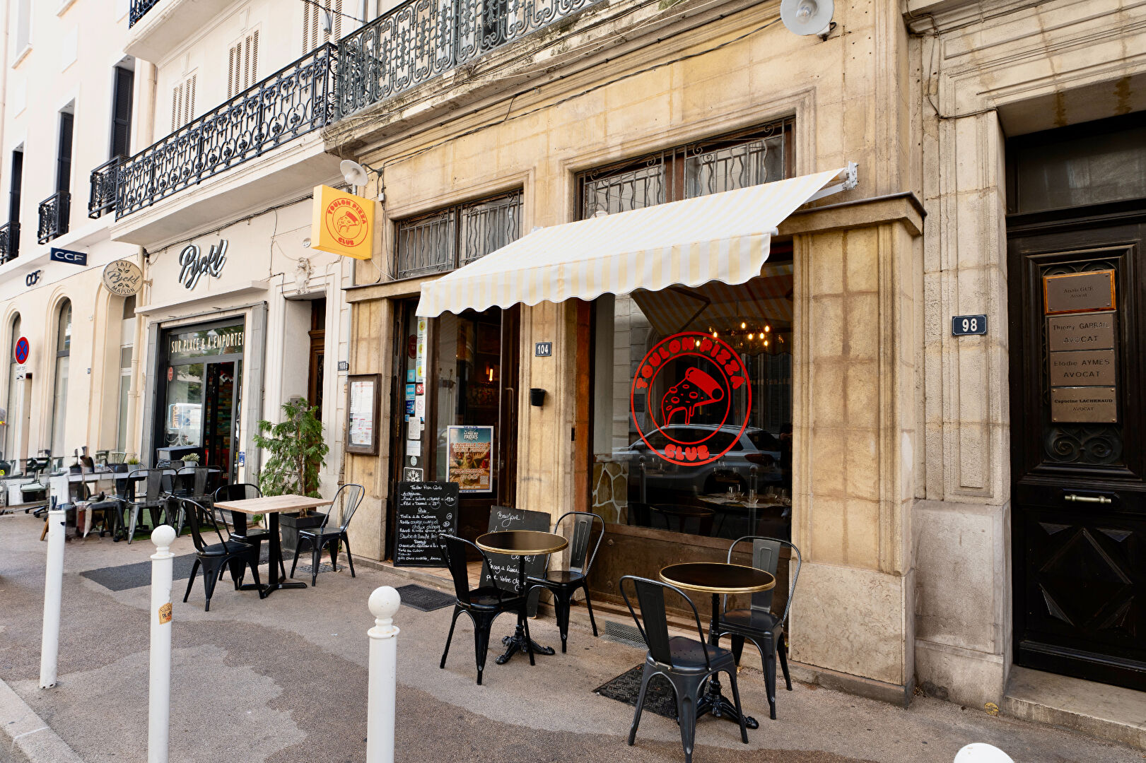  Boutique 4 pièces 140 m²