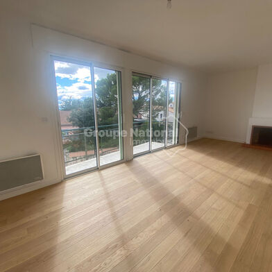 Appartement 3 pièces 950 €