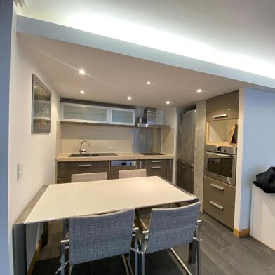 Appartement 2 pièces 900 €