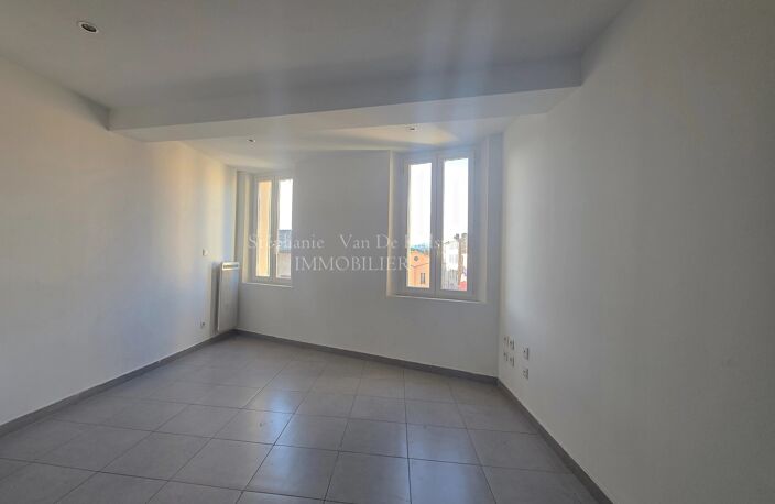 APPARTEMENT 49 M² - DUPLEX - CHAMBRE - BUREAU — photo 4