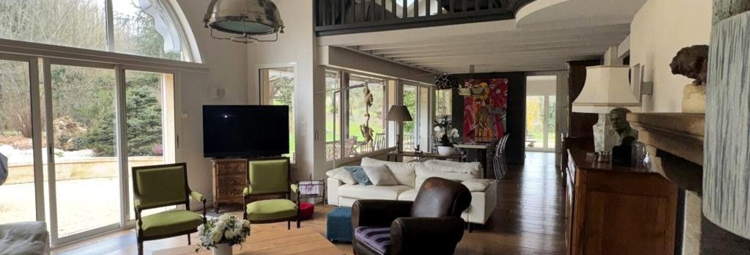 Maison 7 Pièces 196 m² à vendre à Saint-Amand-Montrond (18200)