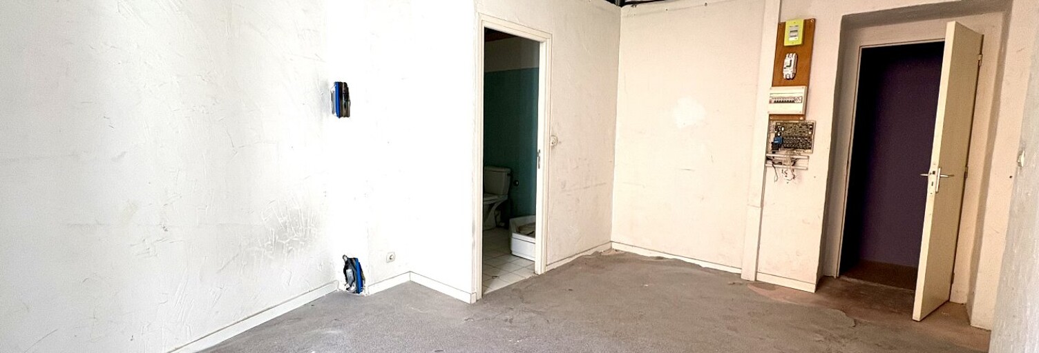 Commerce  27 m² à louer à Nice (06300)