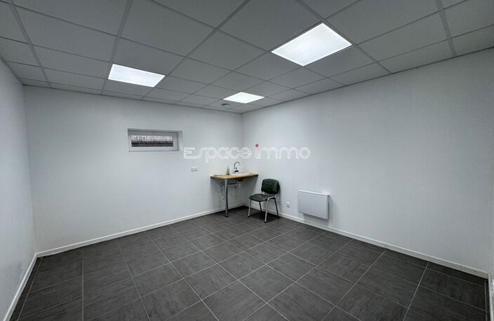 CABINET AU SEIN D'UN POLE SANTE - 16,55 m² - DEVILLE LES ROUEN CENTRE  - PARKING — photo 3