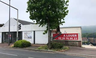 Commerce  940 m² à louer à Déville-lès-Rouen (76250)