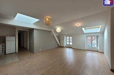 Appartement 3 pièces 660 €