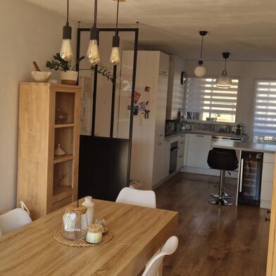 Appartement 4 pièces 231000 €