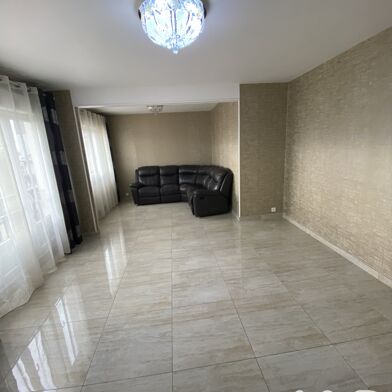 Appartement 4 pièces 105000 €