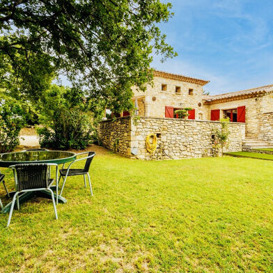 Maison 7 pièces 737000 €