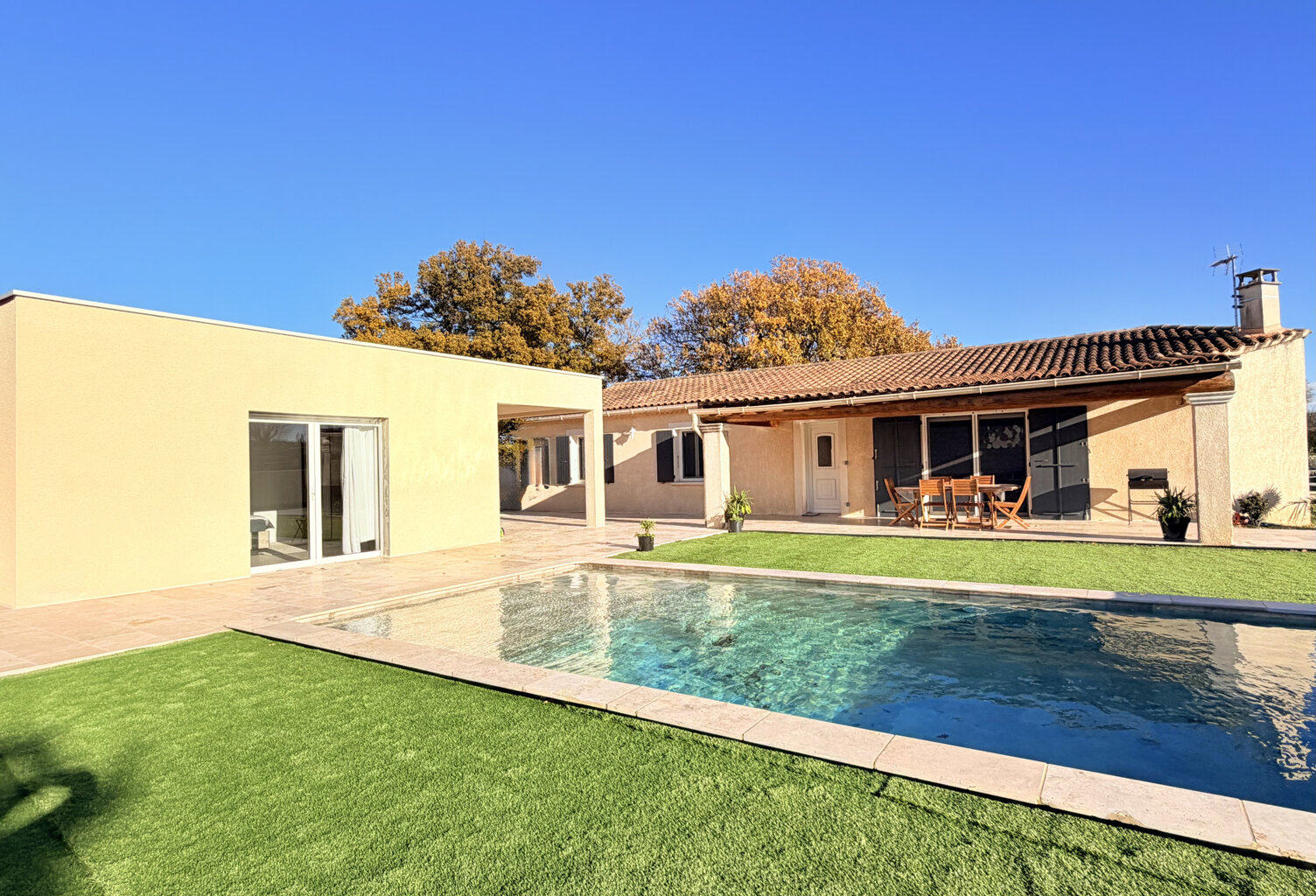 VILLA CONTEMPORAINE PLAIN PIED MAGNIFIQUE VUE ! — photo 1