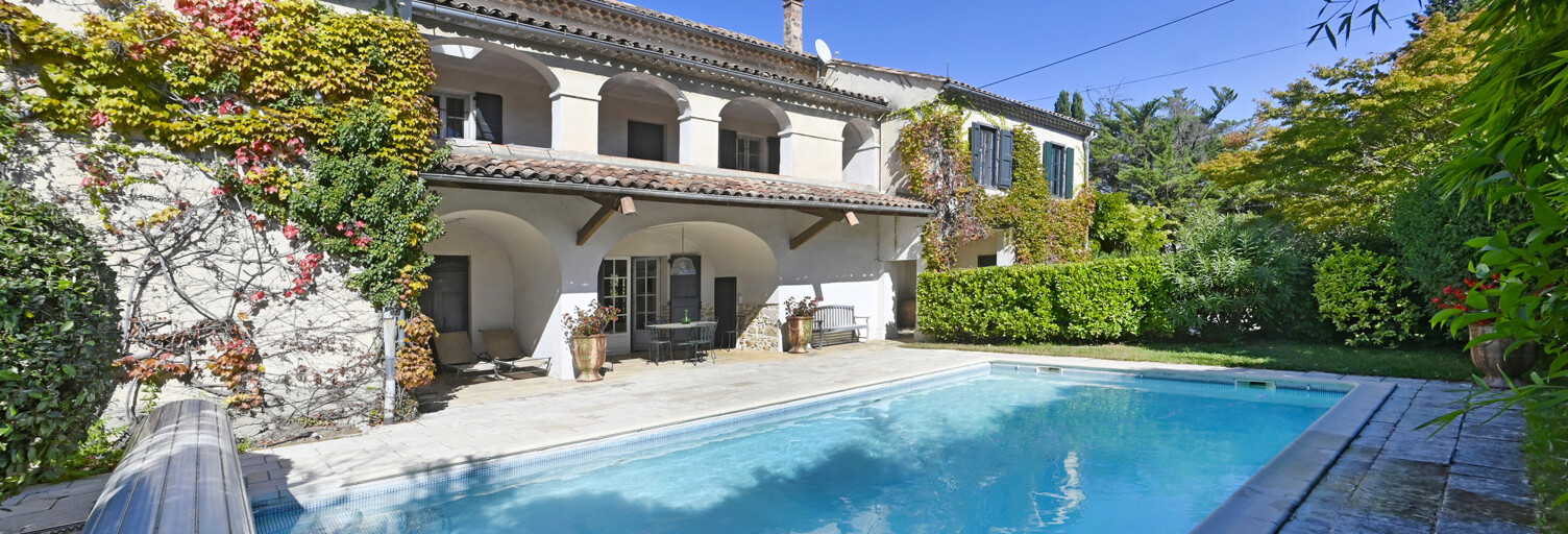 Maison 8 Pièces 425 m² à vendre à Alès (30100)