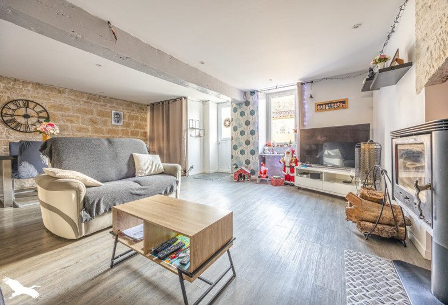 Maison en pierre de 9 pièces principales — photo 1